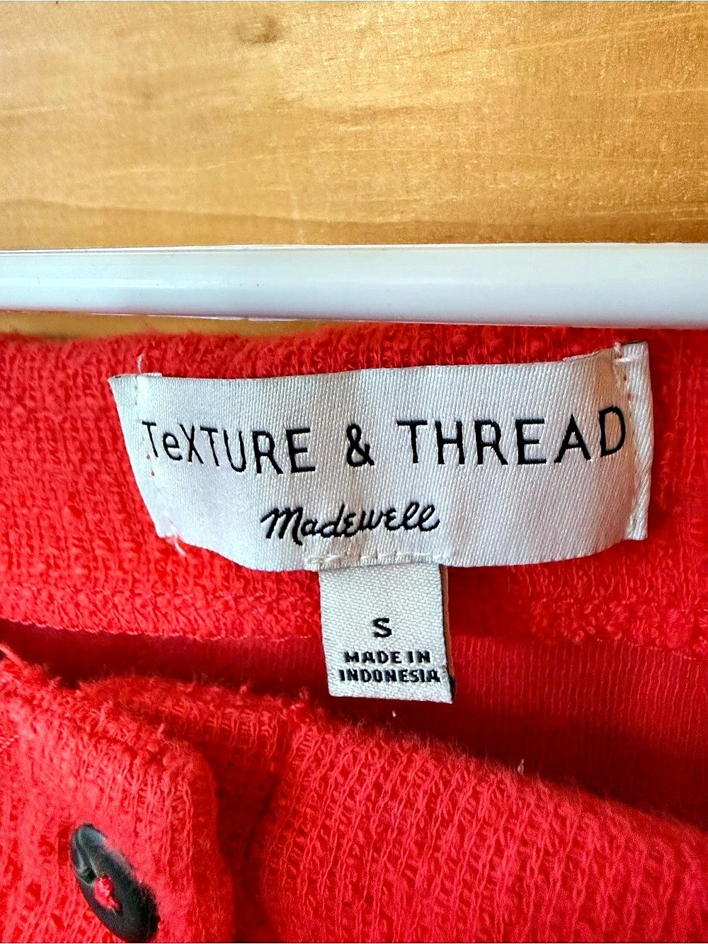 Madewell Texture & Thread Button-Front Top Red Small - Picture 2 of 2